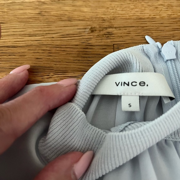 VINCE SILK SLEEVELESS BLOUSE - Picture 8 of 8